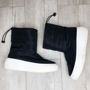 JSlides Black Platform Puffer Boots Womens Size 7.5